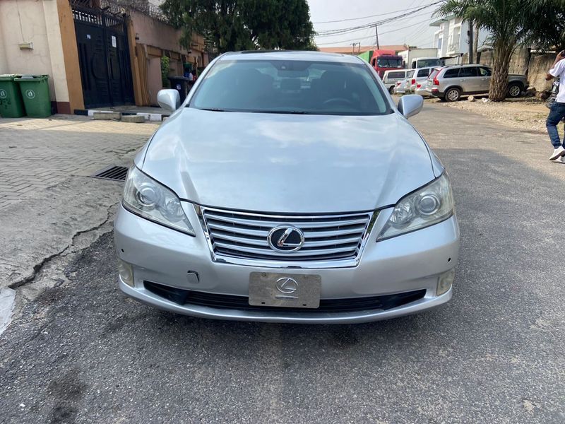 Thumbnail 6 of 2010 Lexus ES